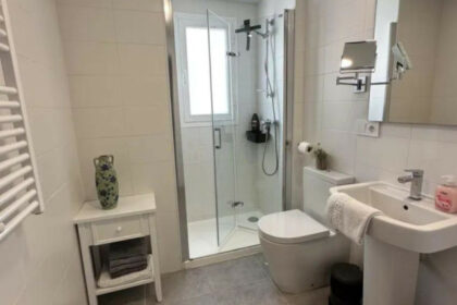 76d0e80a5a89384d6879da575ee543f6 - 11