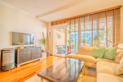 7740c1e2ef5fc937a279d6e75c7093cb - 10