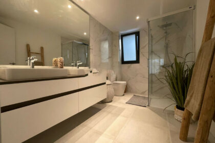 784249ac2e62b03c78fee20900d7771d - 23