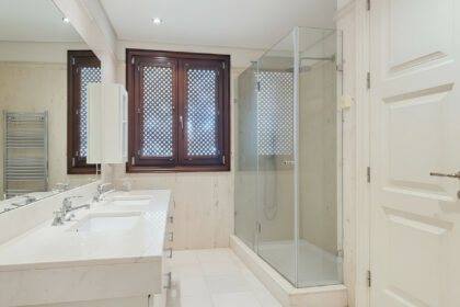 7a21ed66d82684e5abc67bf67bfe1669 - 35