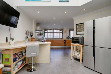 7a2f44db7e9584132ebc390651eaab21 - 4