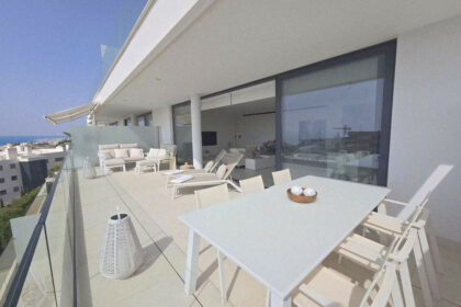 7fd6ec9ae4f73fe1602288d122b06e66 - 12