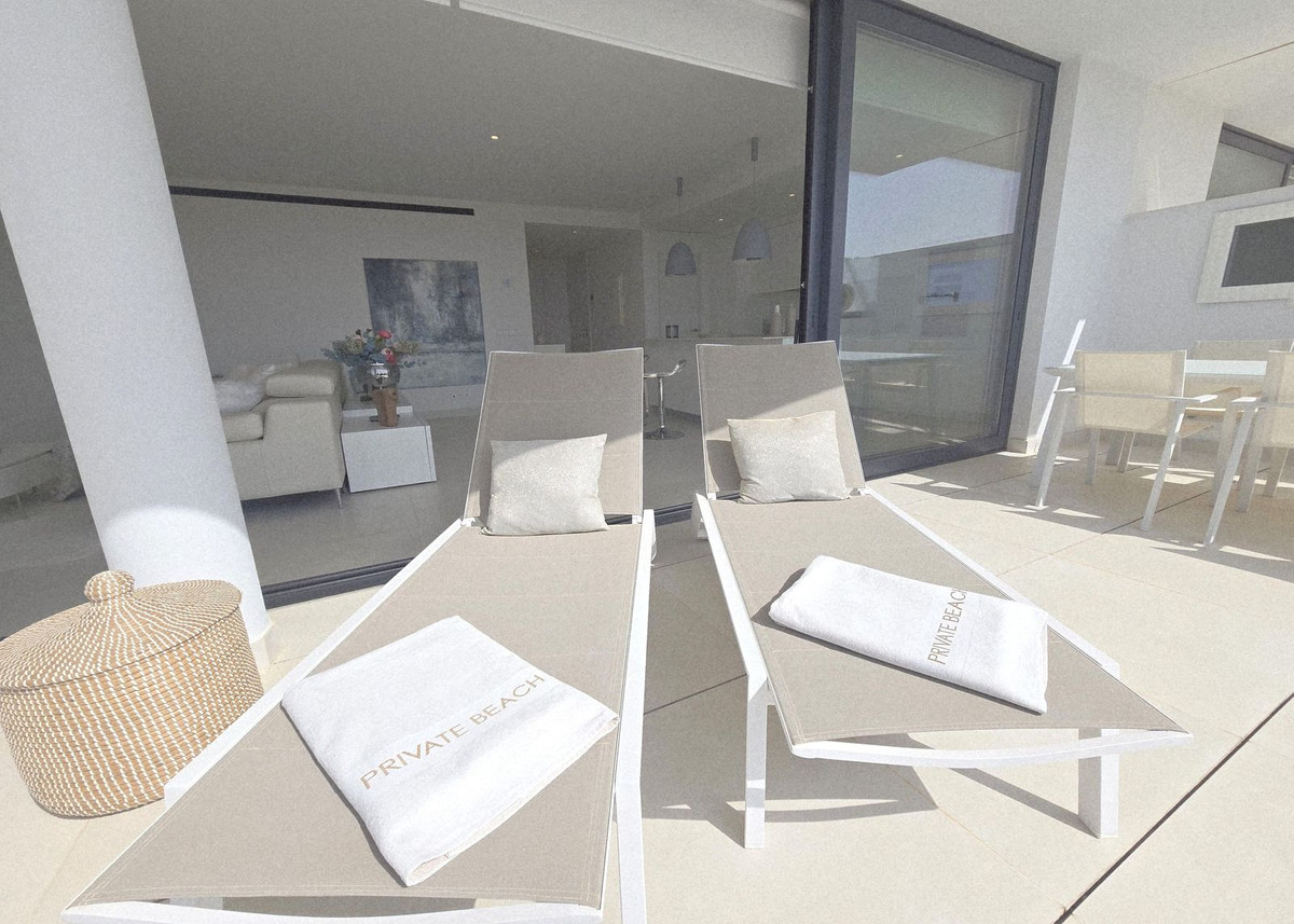 7fd6ec9ae4f73fe1602288d122b06e66 - 18