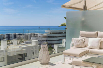 7fd6ec9ae4f73fe1602288d122b06e66 - 8