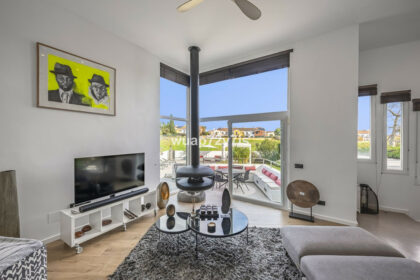 7ff94053a1fa964bdfe2cb54c7064800 - 10