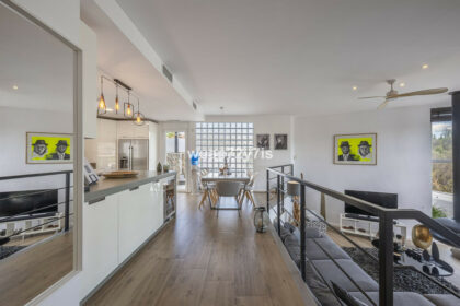 7ff94053a1fa964bdfe2cb54c7064800 - 12