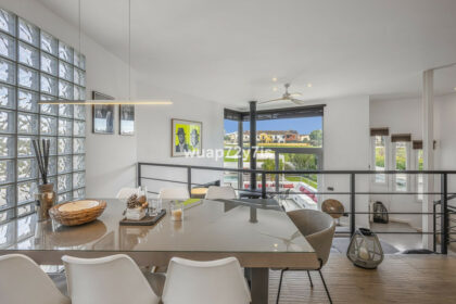 7ff94053a1fa964bdfe2cb54c7064800 - 17