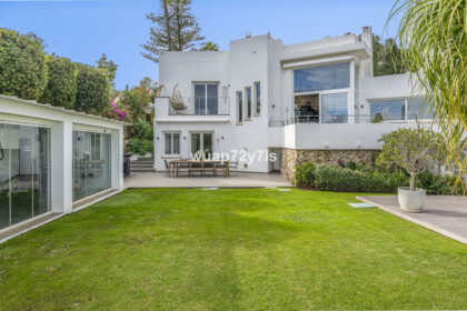 7ff94053a1fa964bdfe2cb54c7064800 - 21