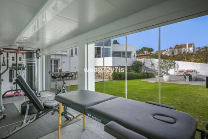 7ff94053a1fa964bdfe2cb54c7064800 - 23