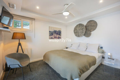 7ff94053a1fa964bdfe2cb54c7064800 - 30