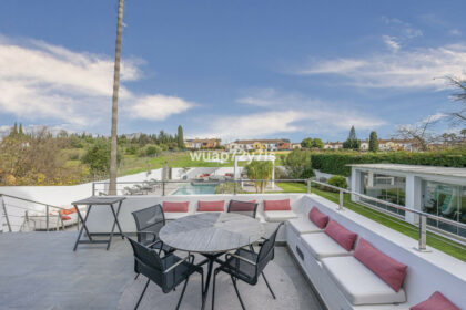 7ff94053a1fa964bdfe2cb54c7064800 - 43