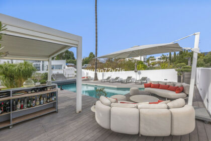 7ff94053a1fa964bdfe2cb54c7064800 - 46