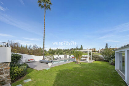 7ff94053a1fa964bdfe2cb54c7064800 - 51