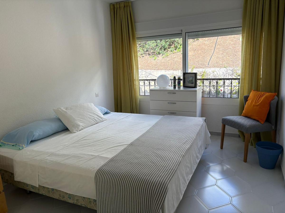 802f1c907801c54e5123382e62a2f060 - 33