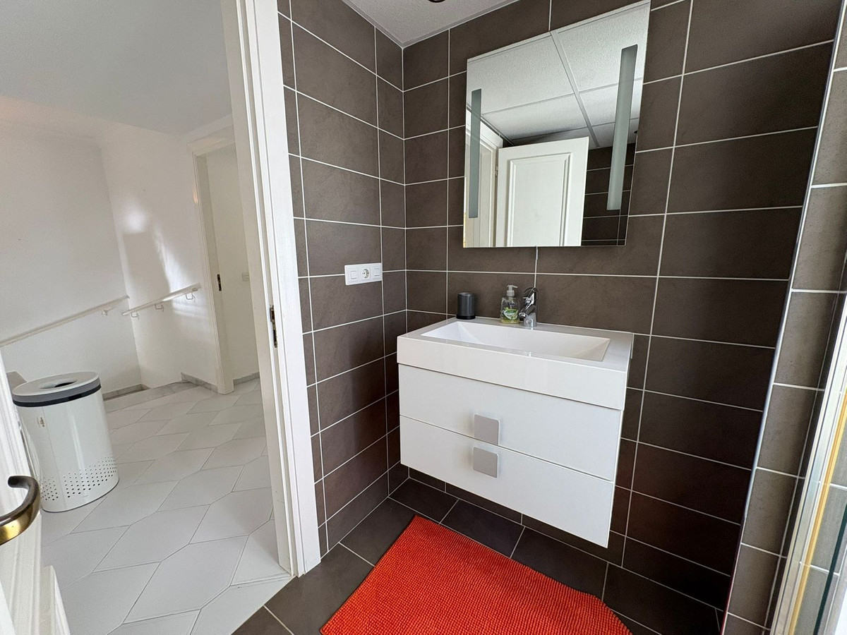 802f1c907801c54e5123382e62a2f060 - 34