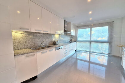 8094bcaca3cc9bedf191b38496390643 - 12