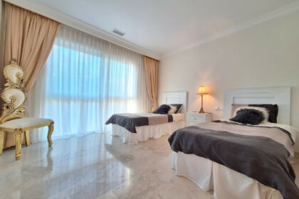 8094bcaca3cc9bedf191b38496390643 - 28