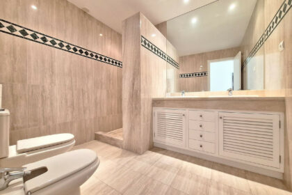 8094bcaca3cc9bedf191b38496390643 - 34