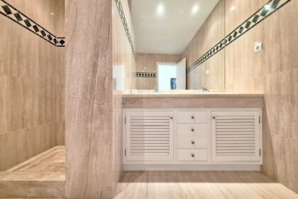 8094bcaca3cc9bedf191b38496390643 - 35