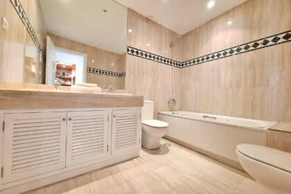 8094bcaca3cc9bedf191b38496390643 - 42