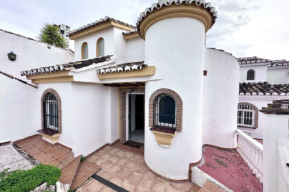 83275d7ef9347bc960ca5bc48f735a1c - 1