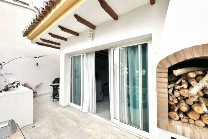 83275d7ef9347bc960ca5bc48f735a1c - 15