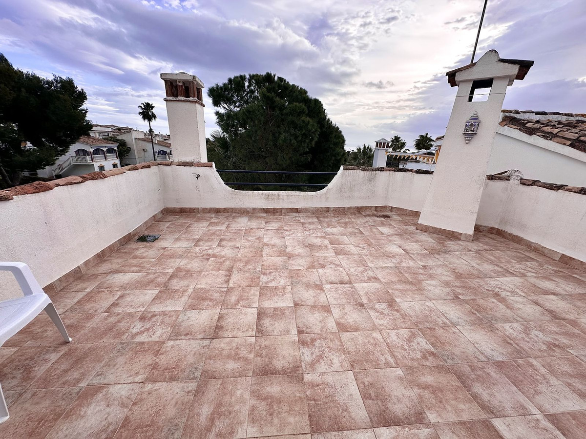 83275d7ef9347bc960ca5bc48f735a1c - 17