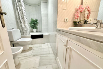 83275d7ef9347bc960ca5bc48f735a1c - 20