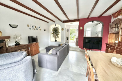 83275d7ef9347bc960ca5bc48f735a1c - 27