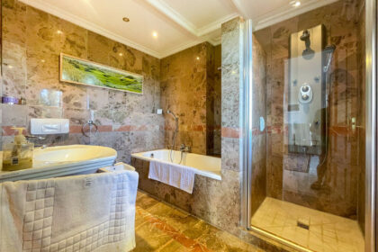 837ea9ddbfd28b18489c243c1ae86efd - 22