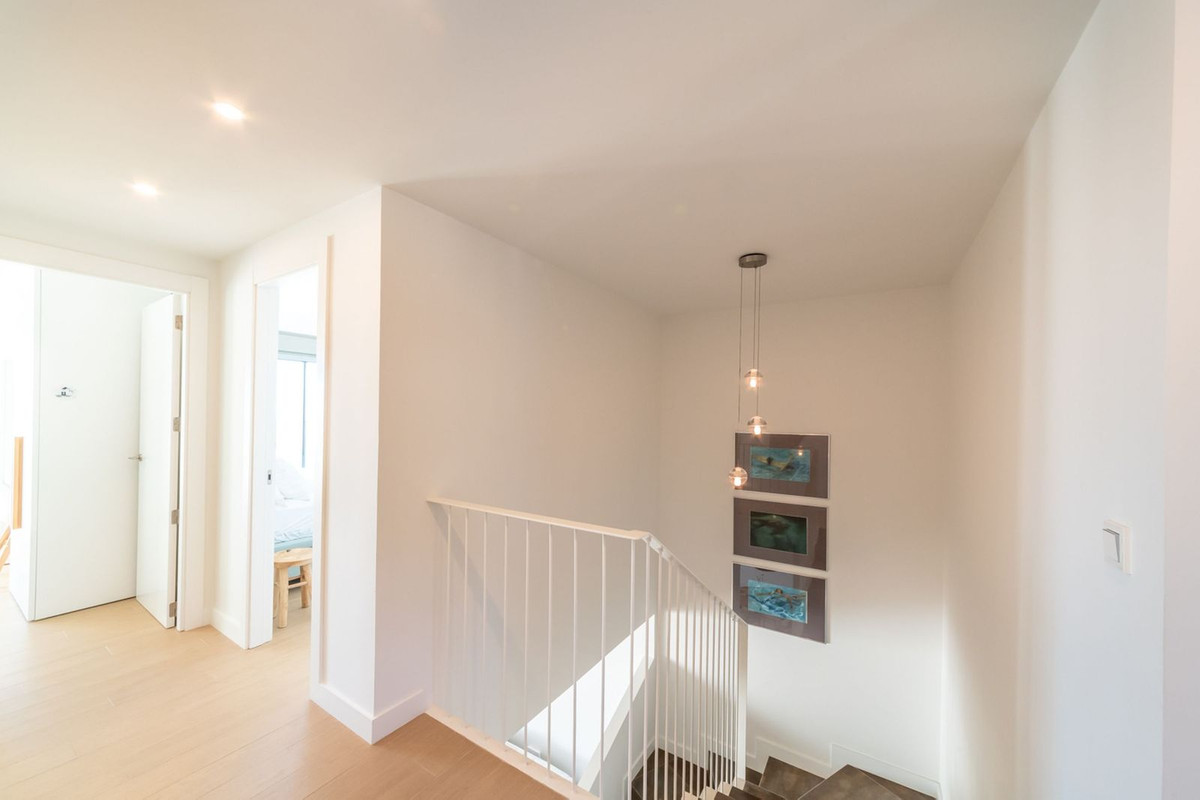 854296a3f615e8d1e2879c7517335f58 - 9