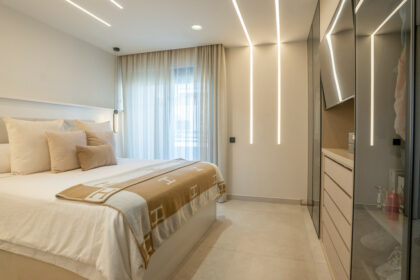 8656fbe4636cdf623eae9f7da9705940 - 9