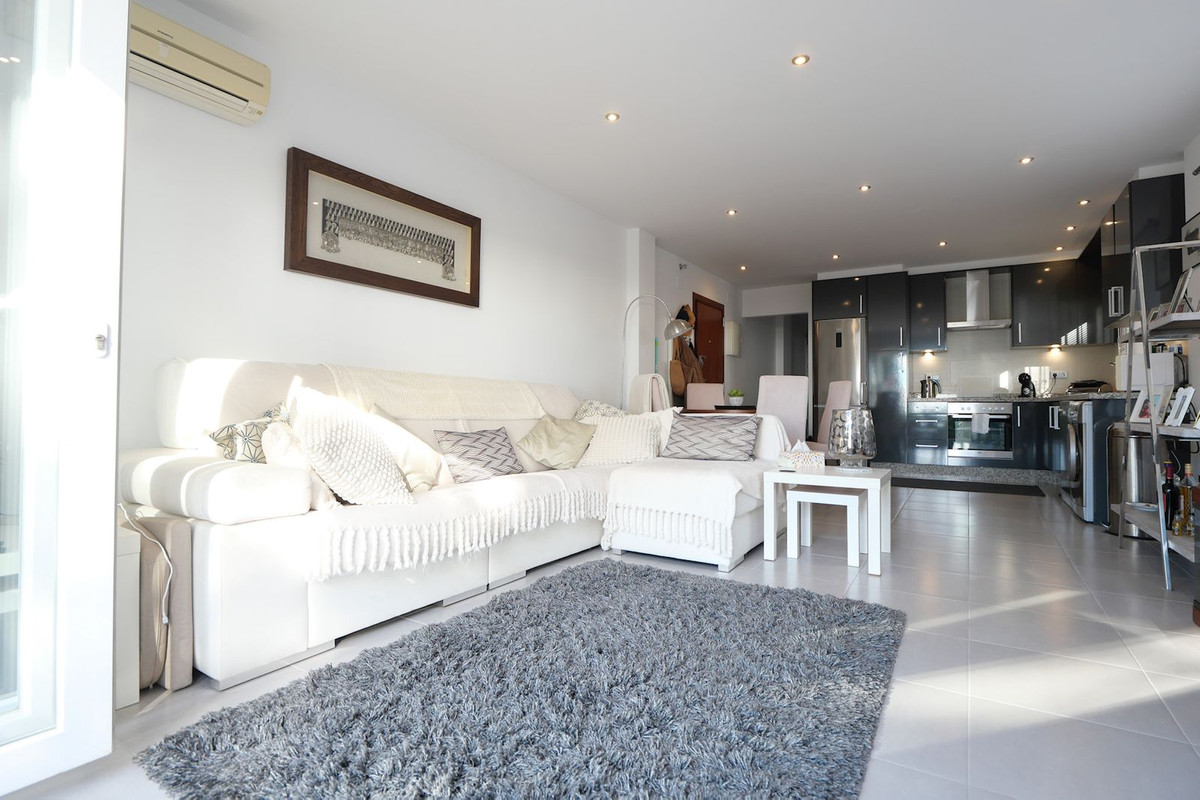 86993d99ae73b0448bddf5aab7dd5541 - 8