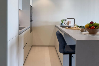 88eda6d931a1e4ca1609c5a047f471c0 - 14