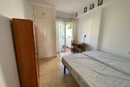 8b4b1fa2a306b998a0d60d7438953c9c - 18