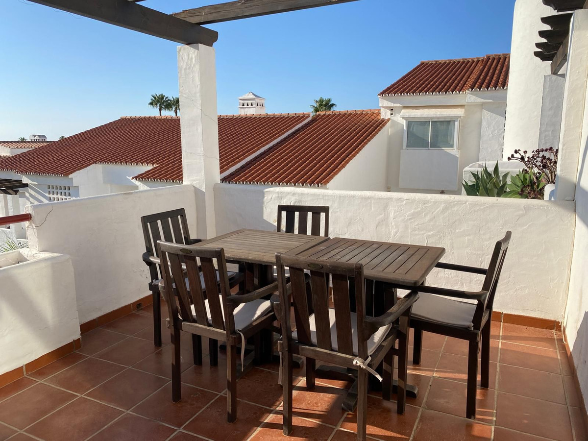 8b4b1fa2a306b998a0d60d7438953c9c - 27