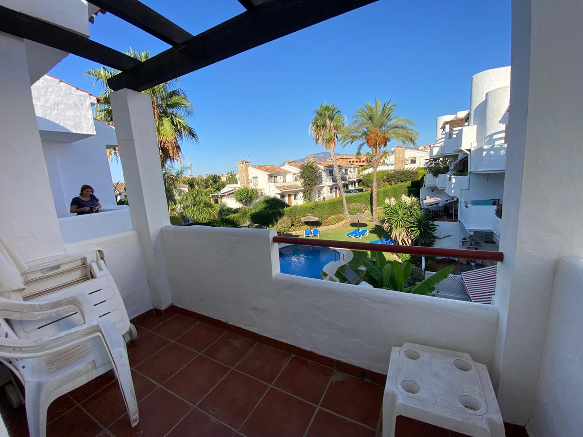 8b4b1fa2a306b998a0d60d7438953c9c - 28