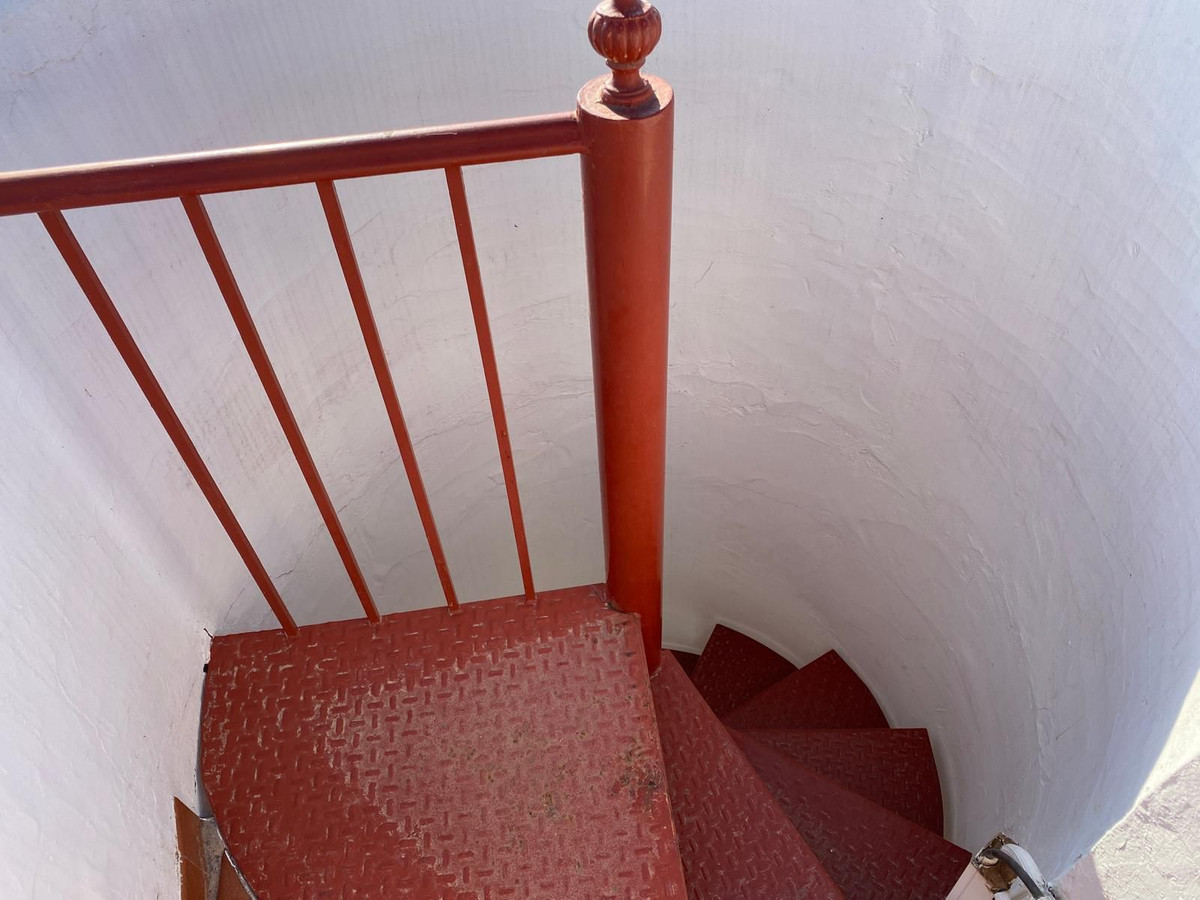 8b4b1fa2a306b998a0d60d7438953c9c - 30