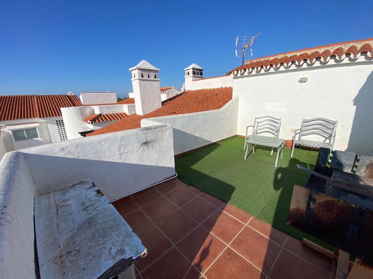 8b4b1fa2a306b998a0d60d7438953c9c - 33