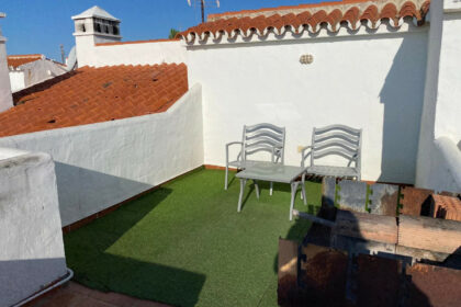 8b4b1fa2a306b998a0d60d7438953c9c - 35