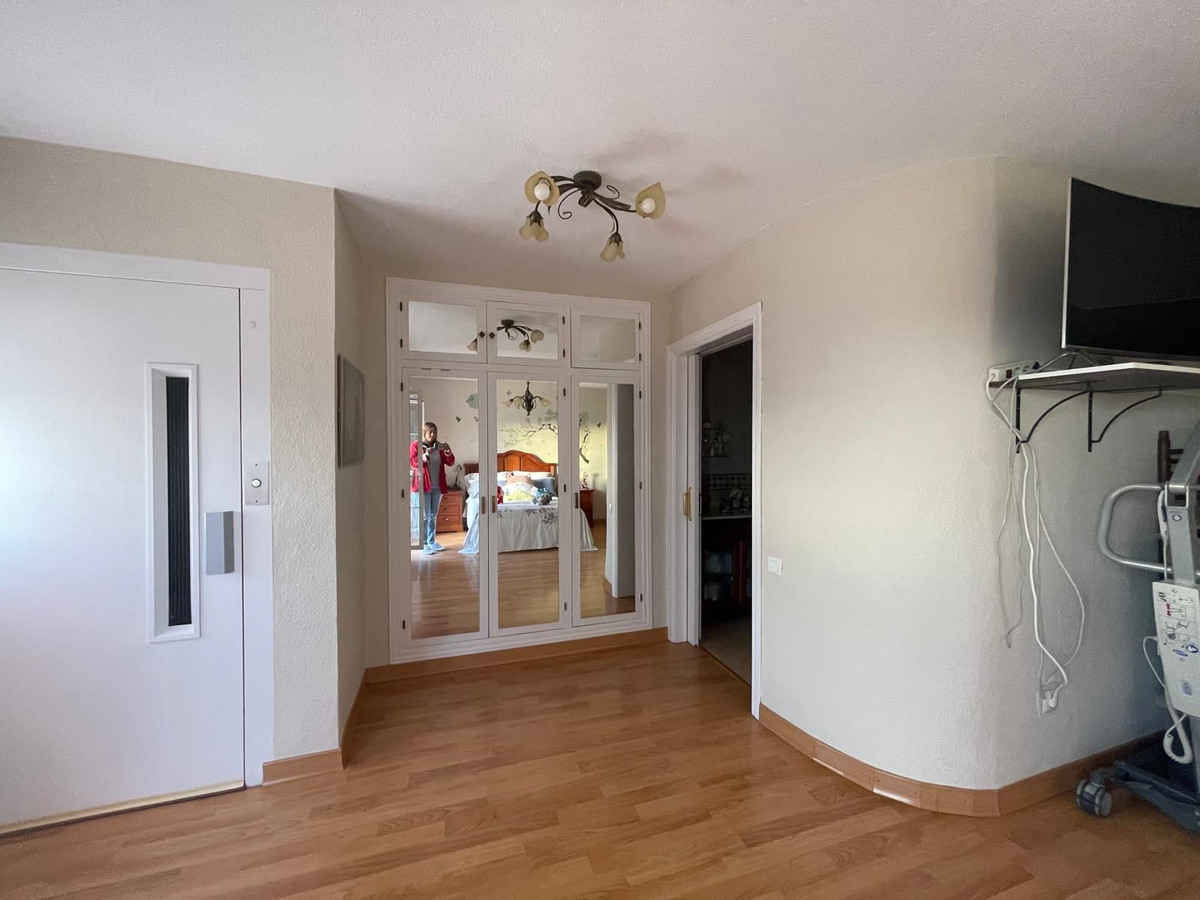 8d6e9e26c19c6141129a08ebef9953a8 - 40