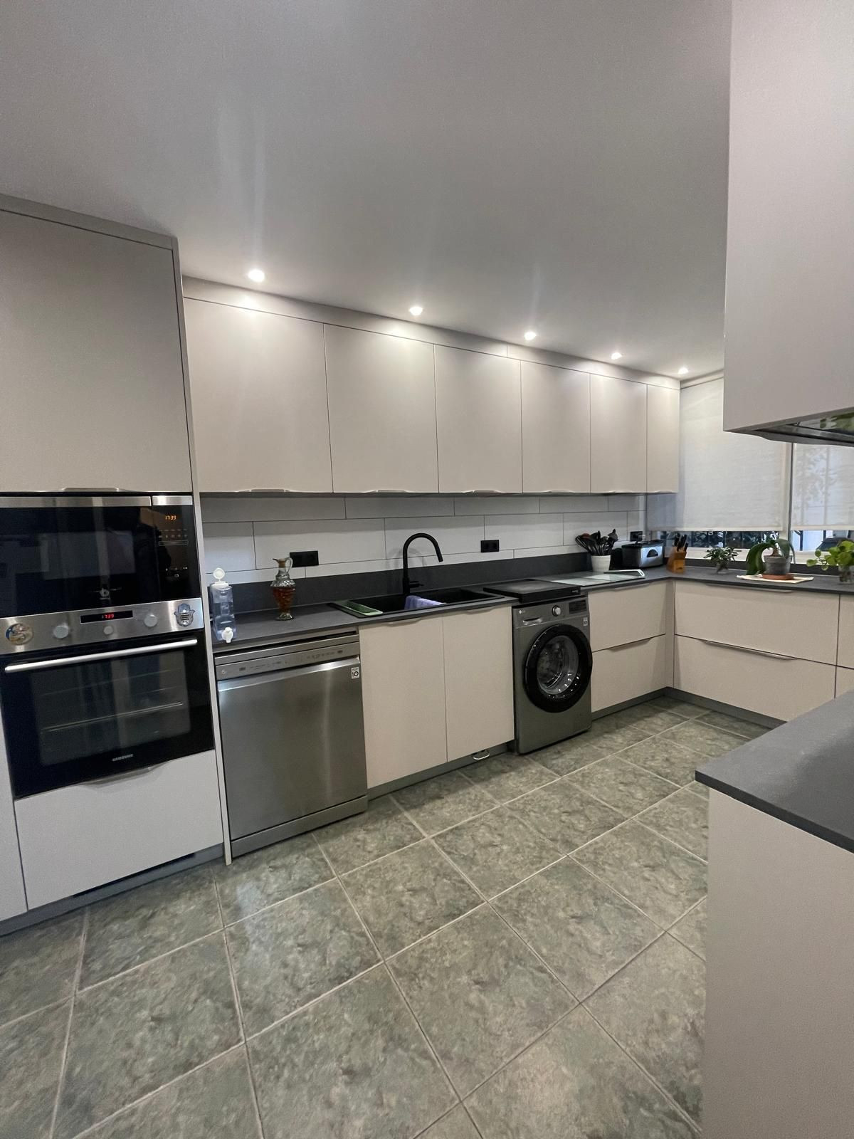 8d6e9e26c19c6141129a08ebef9953a8 - 41