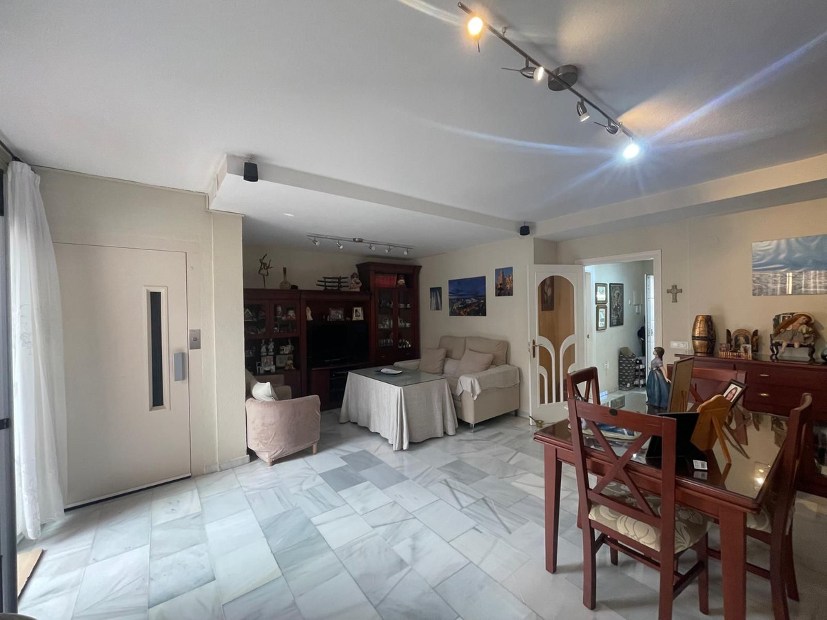 8d6e9e26c19c6141129a08ebef9953a8 - 44