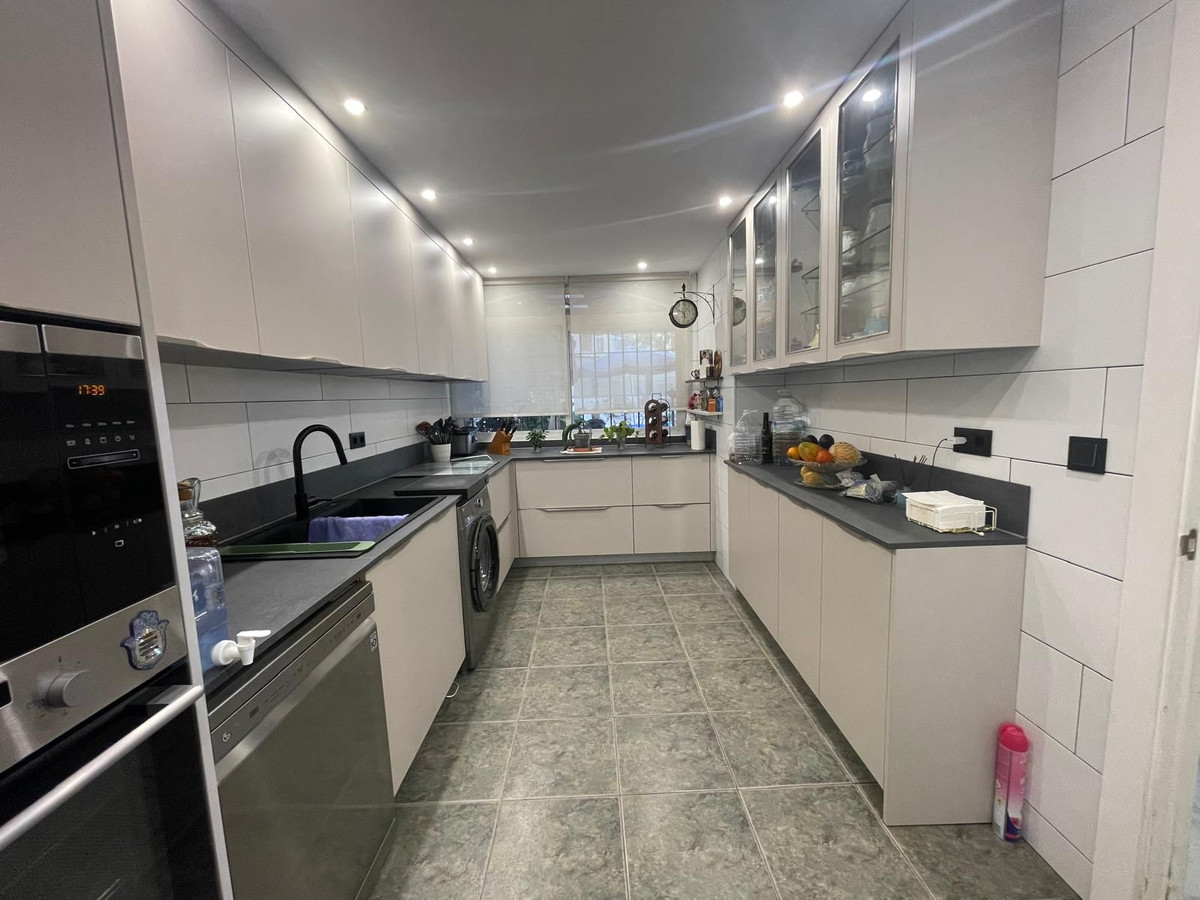 8d6e9e26c19c6141129a08ebef9953a8 - 65