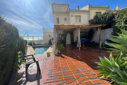 8d6e9e26c19c6141129a08ebef9953a8 - 94