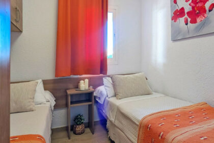 8db4e396a6e84f75e2236de85046e793 - 12