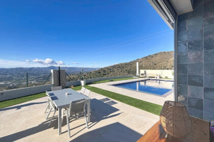 8dd9ff6616d6173db60f05e1bcc930a5 - 14