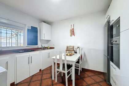 8dd9ff6616d6173db60f05e1bcc930a5 - 32