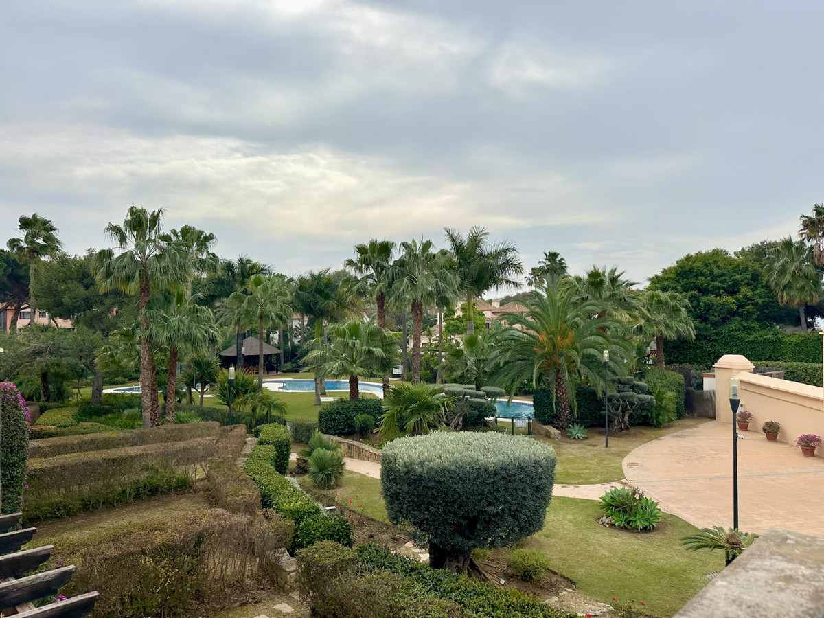 8fbce1b26bf0a696a5f06cb4e487f14d - 1