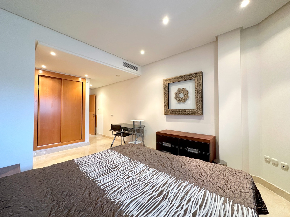 8fbce1b26bf0a696a5f06cb4e487f14d - 12